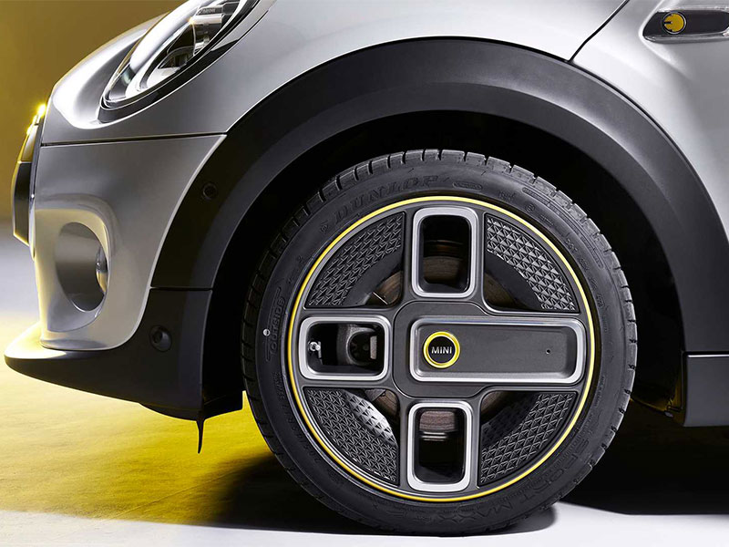 سيارة MINI Cooper SE الجديدة... أول سيارة صغيرة تعمل بالكهرباء كليا